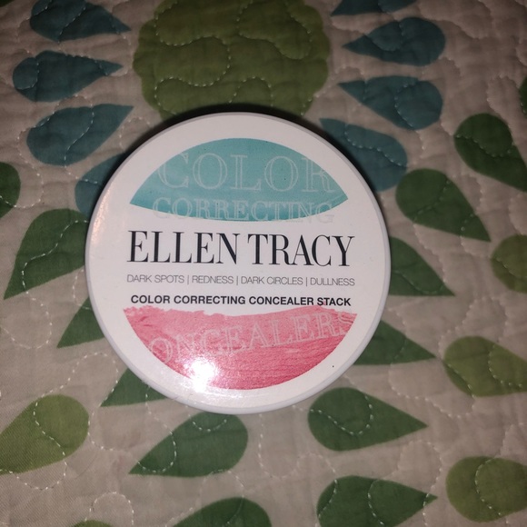 2/12 Ellen Tracy color correcting concealer stack - Picture 1 of 8